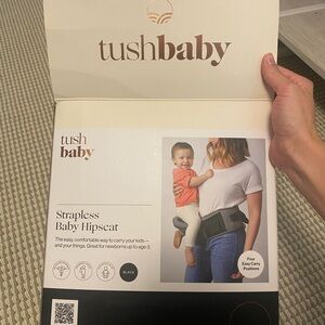 Tushbaby Hip Carrier - NEVER USED